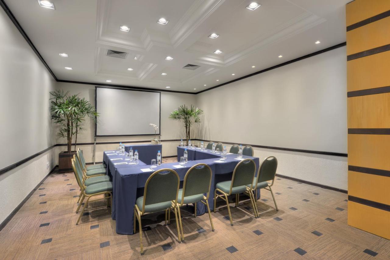 Hotel Deville Prime Porto Alegre Exterior photo Meeting room