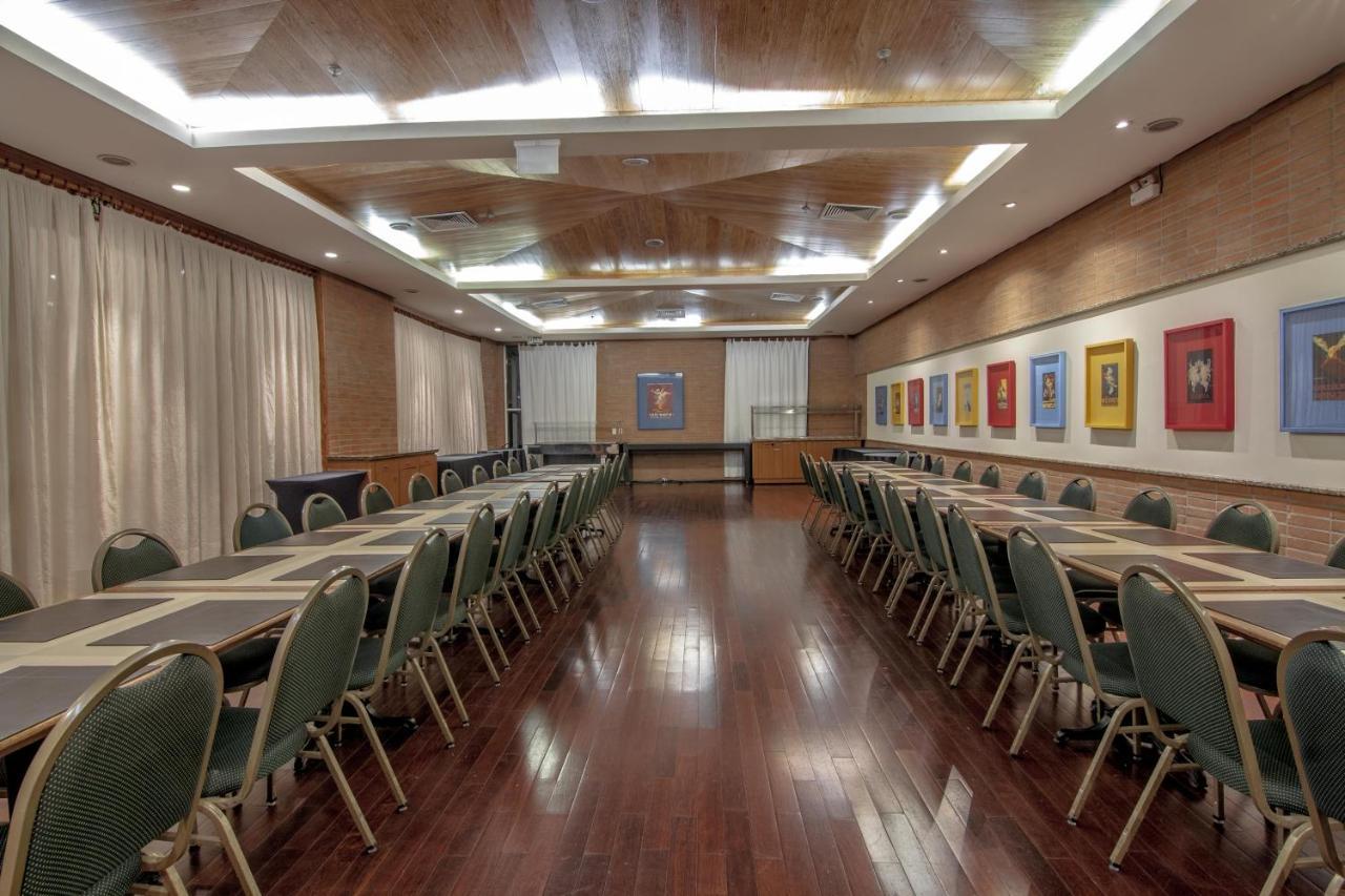 Hotel Deville Prime Porto Alegre Exterior photo The 2019–2020 boardroom of the National University of Ireland, Galway