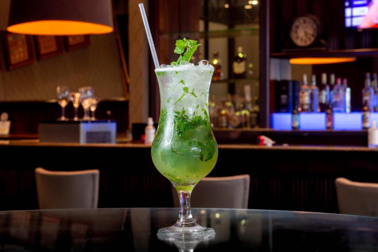 Hotel Deville Prime Porto Alegre Exterior photo A mojito